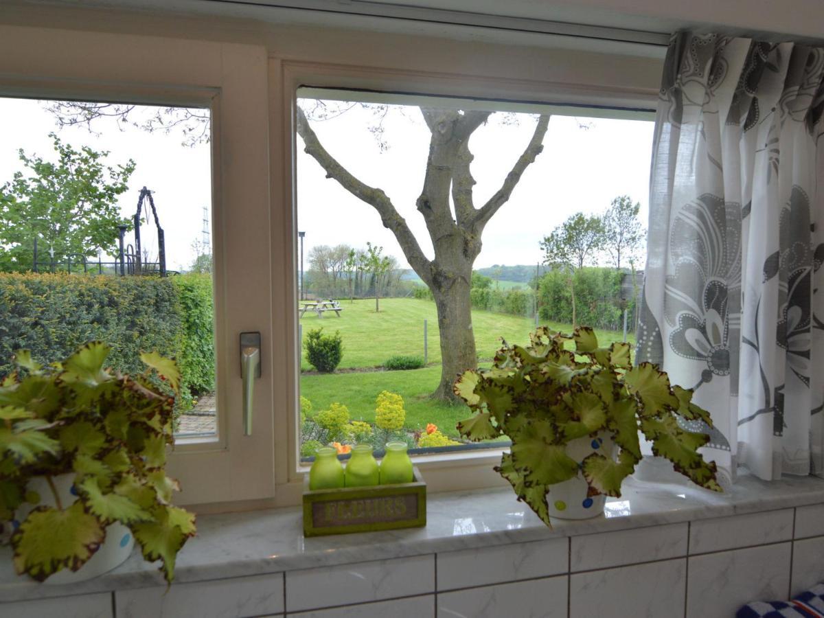 Vakantiehuis Modern Holiday Near With Hill View Klimmen