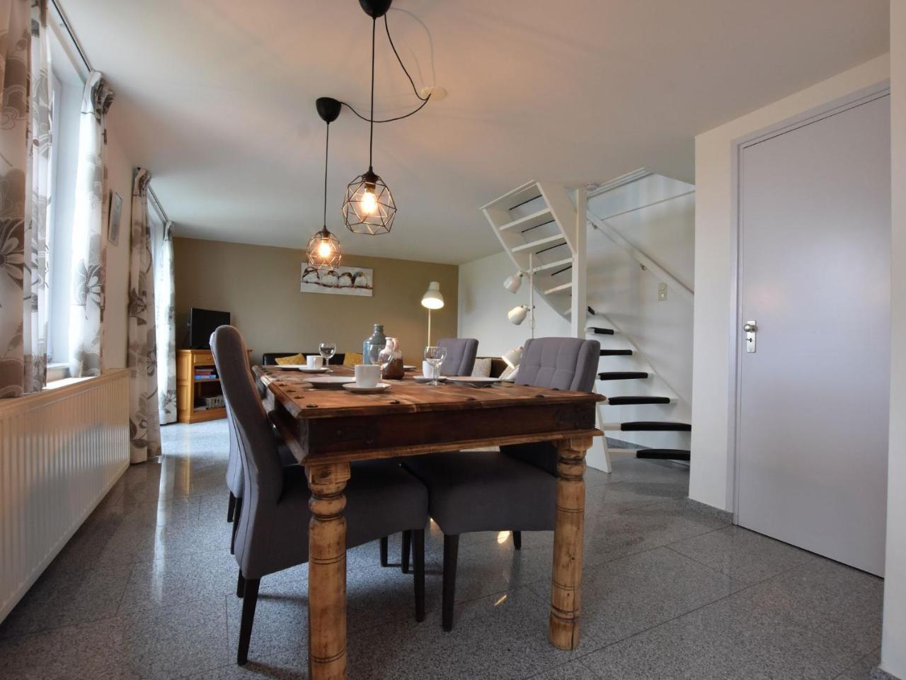 Modern Holiday Near With Hill View Klimmen